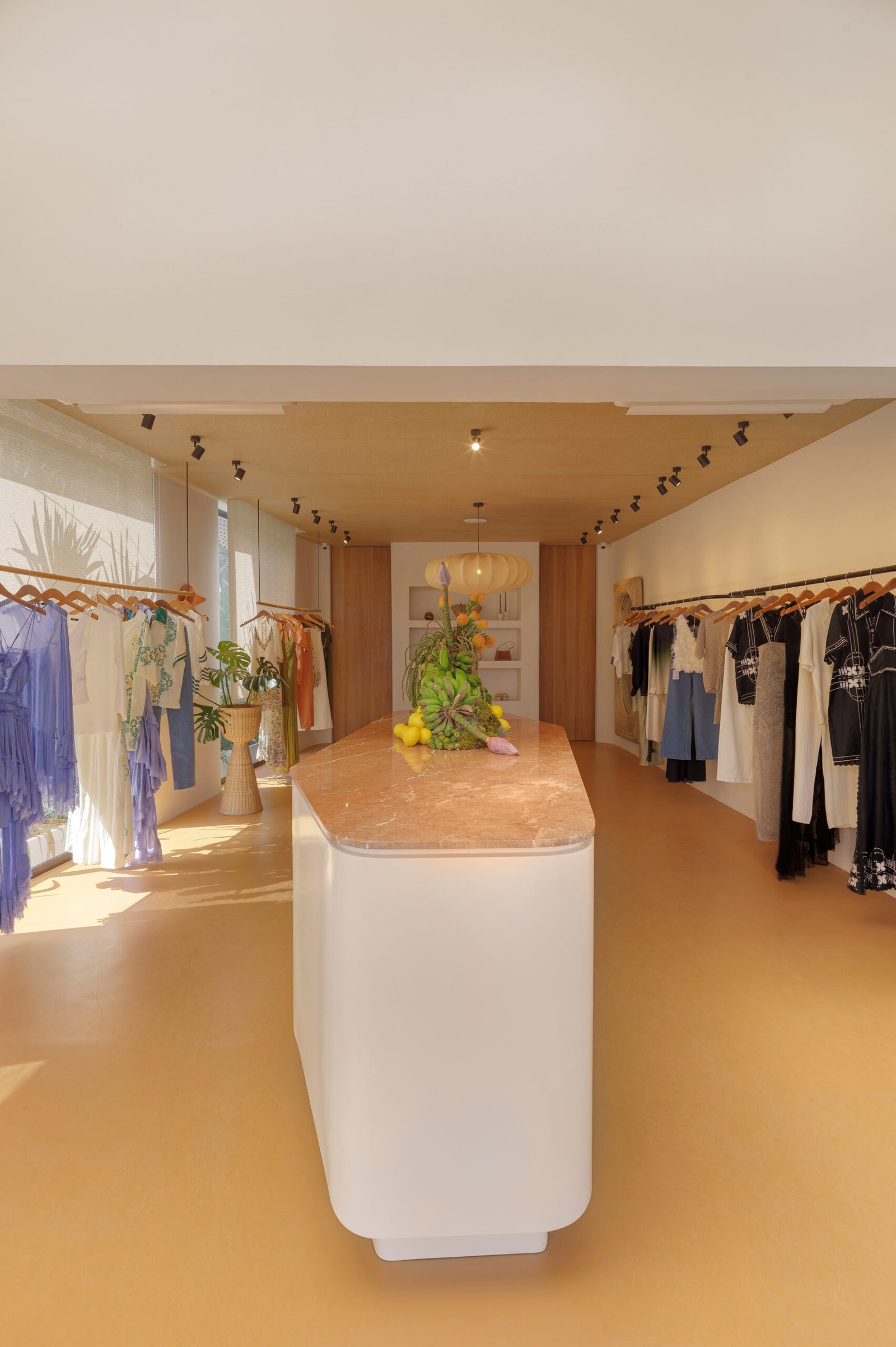 magali pascal store oberoi 18